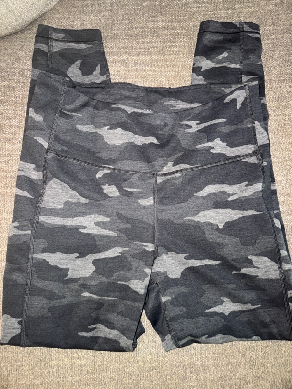 Athleta women’s Black & Gray Camo High-Rise Leggings